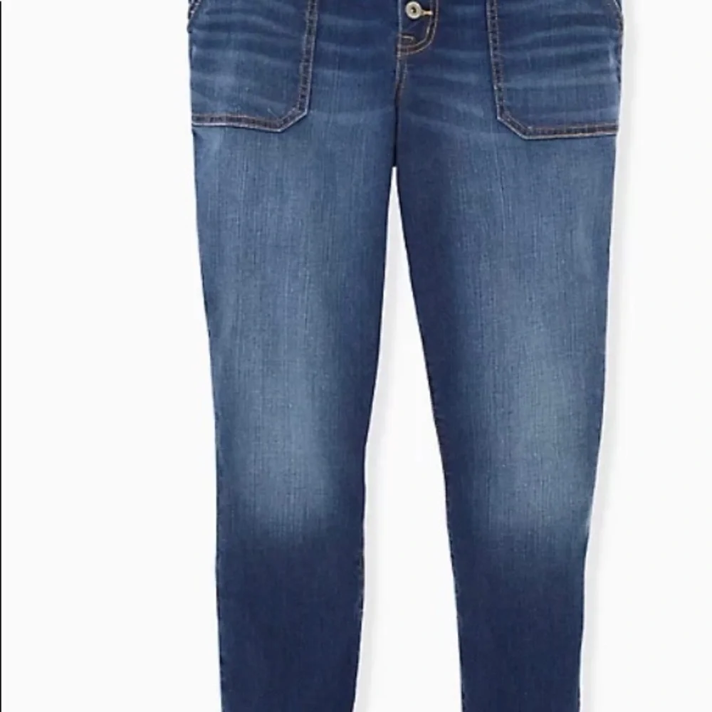 Torrid Mid Rise Skinny Vintage Stretch size 22